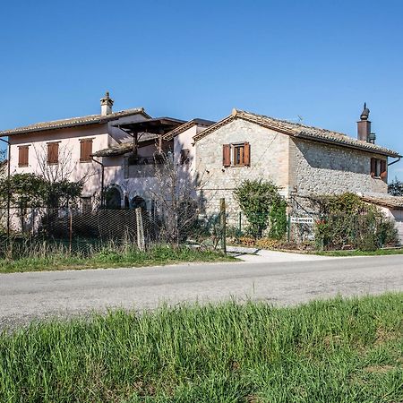 Al Guado Di Assisi B&B Bastia Umbra Exterior photo