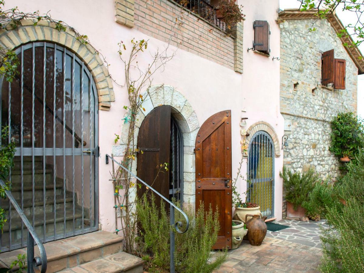 Al Guado Di Assisi B&B Bastia Umbra Exterior photo